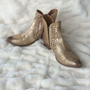 Seychelles Distressed Gold Boots